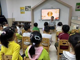 霜气凝昭华 向阳心自暖